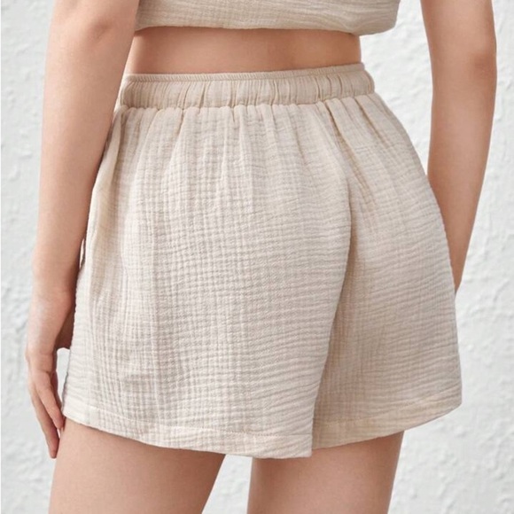 SHEIN Cream High Waist Shorts with Elastic Waistband, Size S - Picture 2 of 8